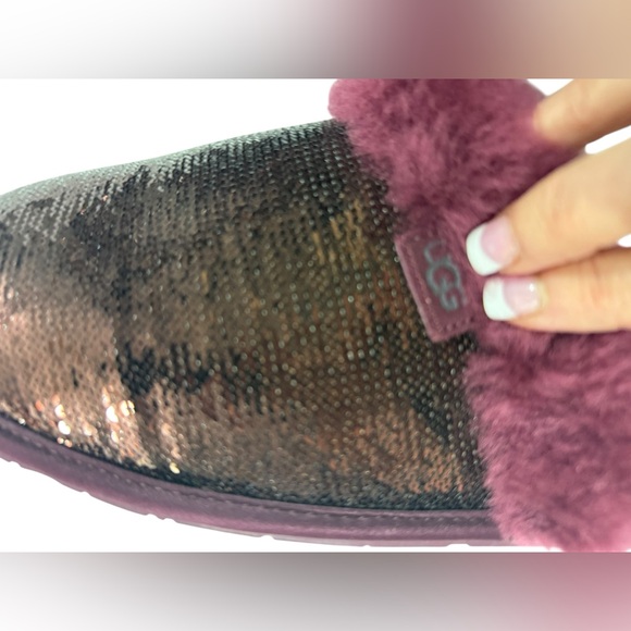 UGG Sparkle Slipper Burgundy Sequin Shearling Women’s Sz10 Like NWOT - Picture 9 of 10